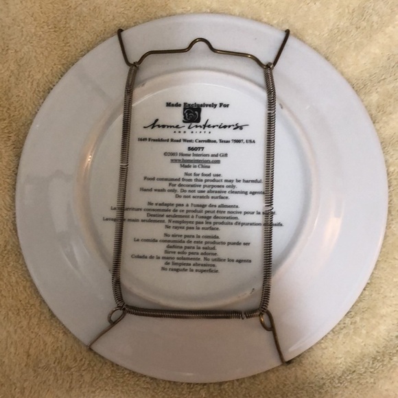 "JOY" Decorative 8” Porcelain Plates Set of 3 by Home Interiors w/hangers - Picture 8 of 8